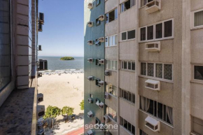 Belo apto quadra mar em Balneário Camboriú EAL0704